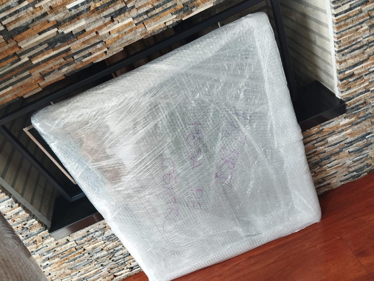 Vidrio de mesa de centro embalado con burbuja